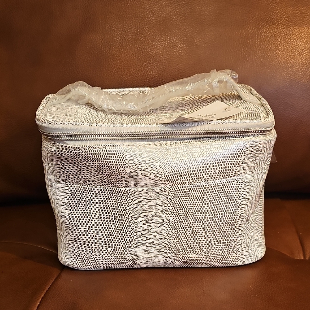 Silver Textured Cosmetic Bag